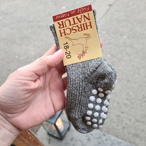 Hovedbilde Hirsch mellomtykke ullsokker antiskli gr&aring;melert