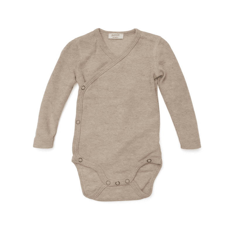 Petit by Basics omslagsbody ull sand melert