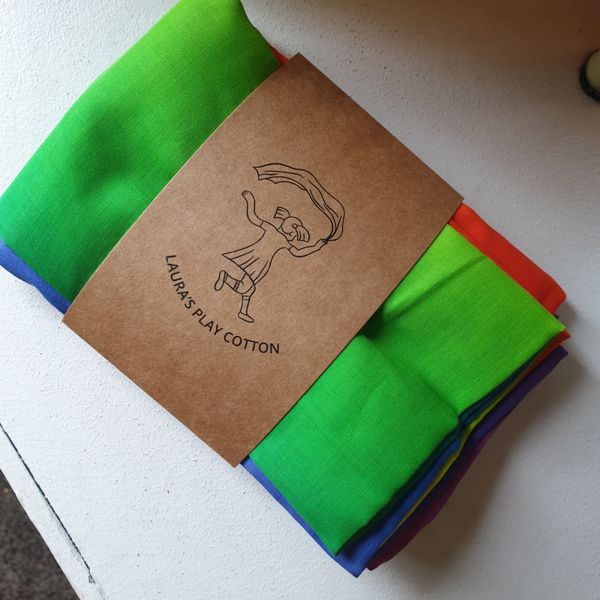 Laura's Play Cotton lekestoff regnbue 90x270 cm